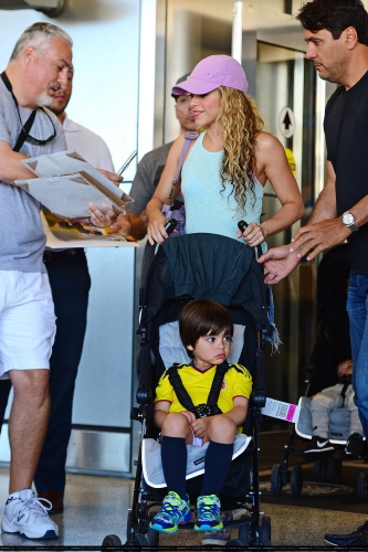 www_shakirabrasil_com13~0.jpg