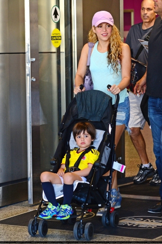 www_shakirabrasil_com19~0.jpg