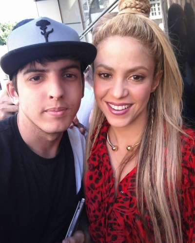 www_shakirabrasil_com_00003~2.jpg