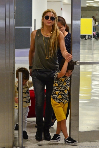 www_shakirabrasil_com_00003~5.jpg