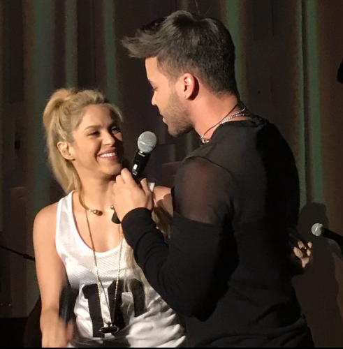 www_shakirabrasil_com_0001~18.jpg