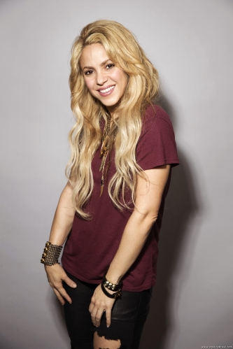 www_shakirabrasil_com_0002~27.jpg