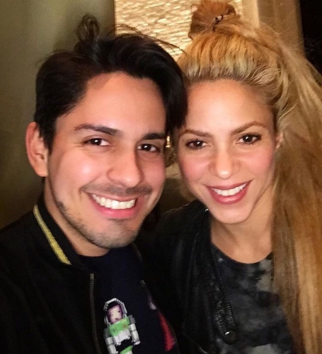 www_shakirabrasil_com_0003~10.jpg