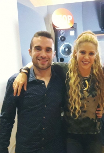 www_shakirabrasil_com_0004~3.jpg