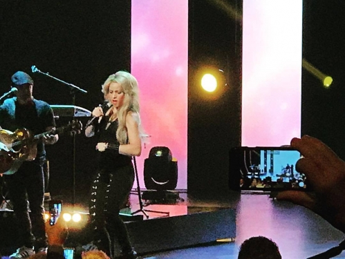 www_shakirabrasil_com_0005~6.jpg