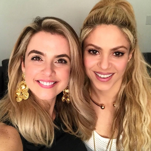www_shakirabrasil_com_0007~10.jpg