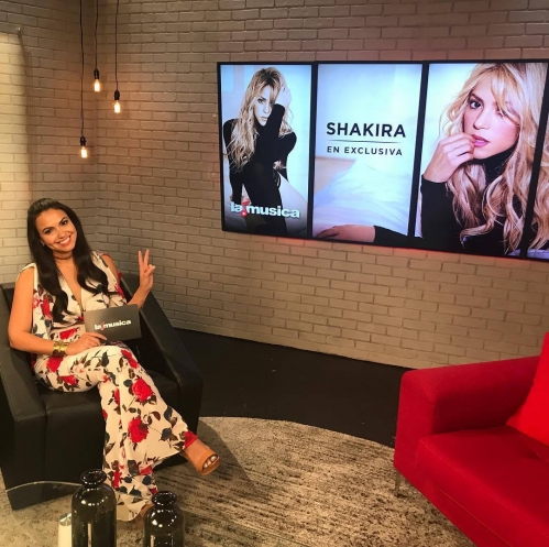 www_shakirabrasil_com_0007~13.jpg