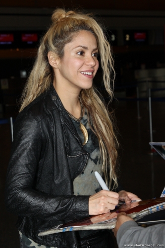 www_shakirabrasil_com_0017~7.jpg