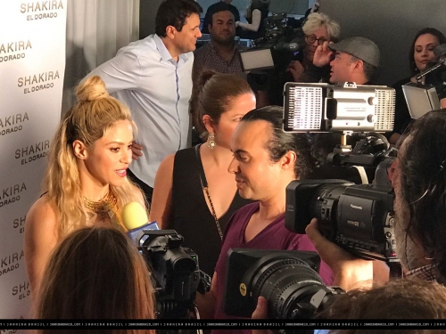 www_shakirabrasil_com_0020~1.jpg