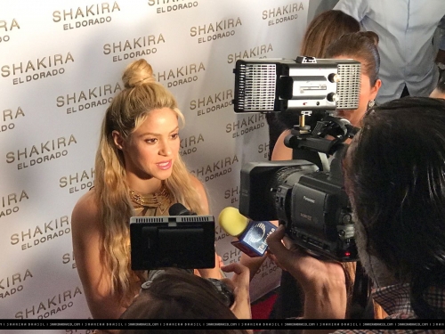 www_shakirabrasil_com_0022~1.jpg
