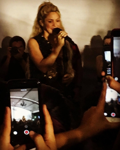 www_shakirabrasil_com_0032~0.jpg
