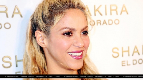 www_shakirabrasil_com_0041.jpg