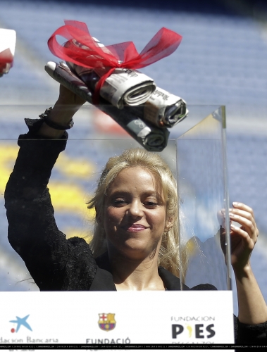 www_shakirabrasil_com_016.jpg