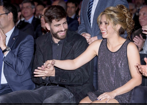 www_shakirabrasil_com_02~10.jpg