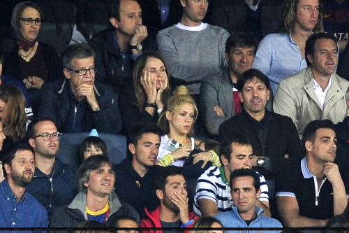 www_shakirabrasil_com_02~3.jpg