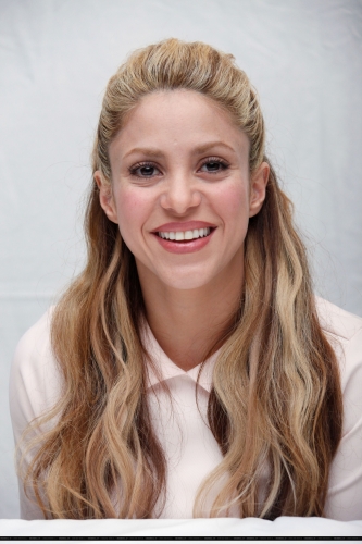 www_shakirabrasil_com_041.jpg