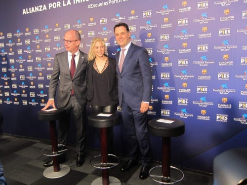 www_shakirabrasil_com_042~0.jpg
