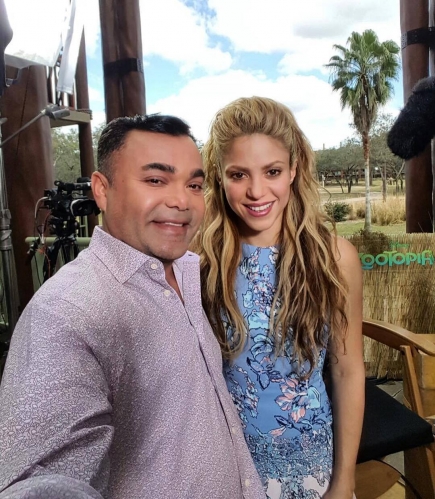 www_shakirabrasil_com_05~6.jpg