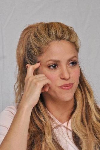 www_shakirabrasil_com_097.jpg