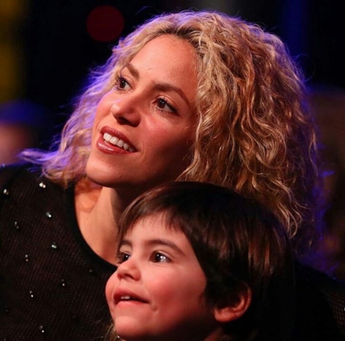 www_shakirabrasil_com_96.jpg