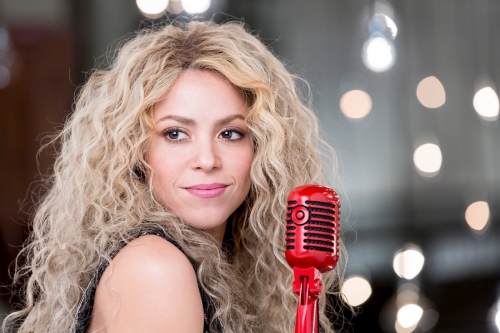 www_shakirabrasil_com~04.jpg
