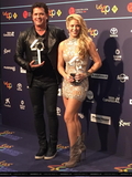 www_shakirabrasil_com00017~12.jpg