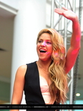 www_shakirabrasil_com00052~12.jpg