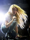 www_shakirabrasil_com00062~13.jpg