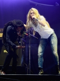 www_shakirabrasil_com00064~10.jpg