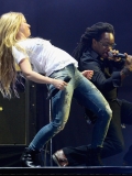 www_shakirabrasil_com00076~12.jpg