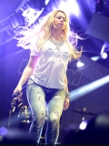 www_shakirabrasil_com00142~12.jpg