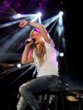 www_shakirabrasil_com00309~11.jpg