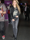 www_shakirabrasil_com_0018~5.jpg