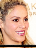 www_shakirabrasil_com_0041.jpg