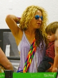 www_shakirabrasil_com_27~0.jpg