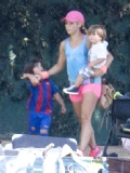 www_shakirabrasil_com_33~0.jpg