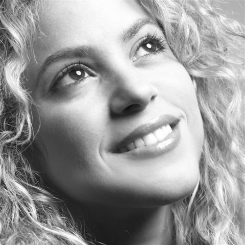 www_shakirabrasil_com00008~68.jpg
