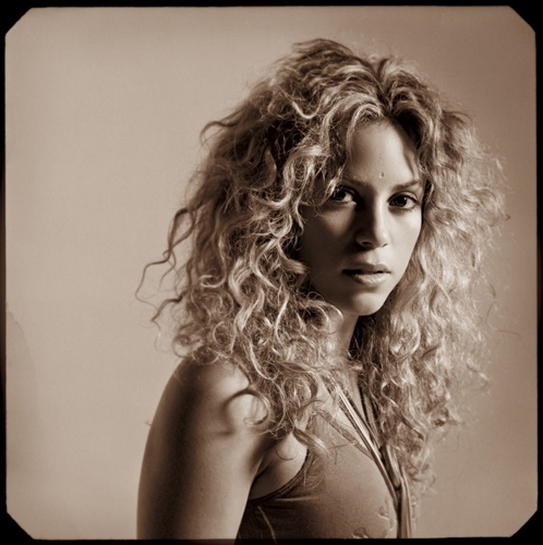 www_shakirabrasil_com00038~10.jpg