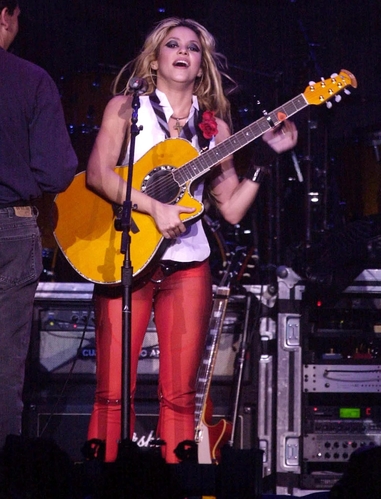 SHAKIRA-14.jpg