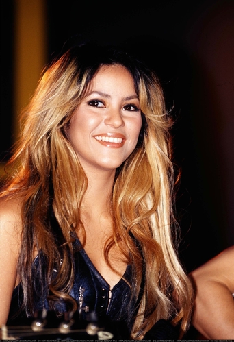 SHAKIRA_JM188291160.jpg