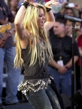 Shakira_310502_07.jpg