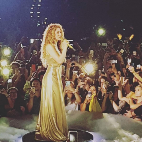 www_shakirabrasil_com~01.jpg