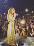 www_shakirabrasil_com~01.jpg